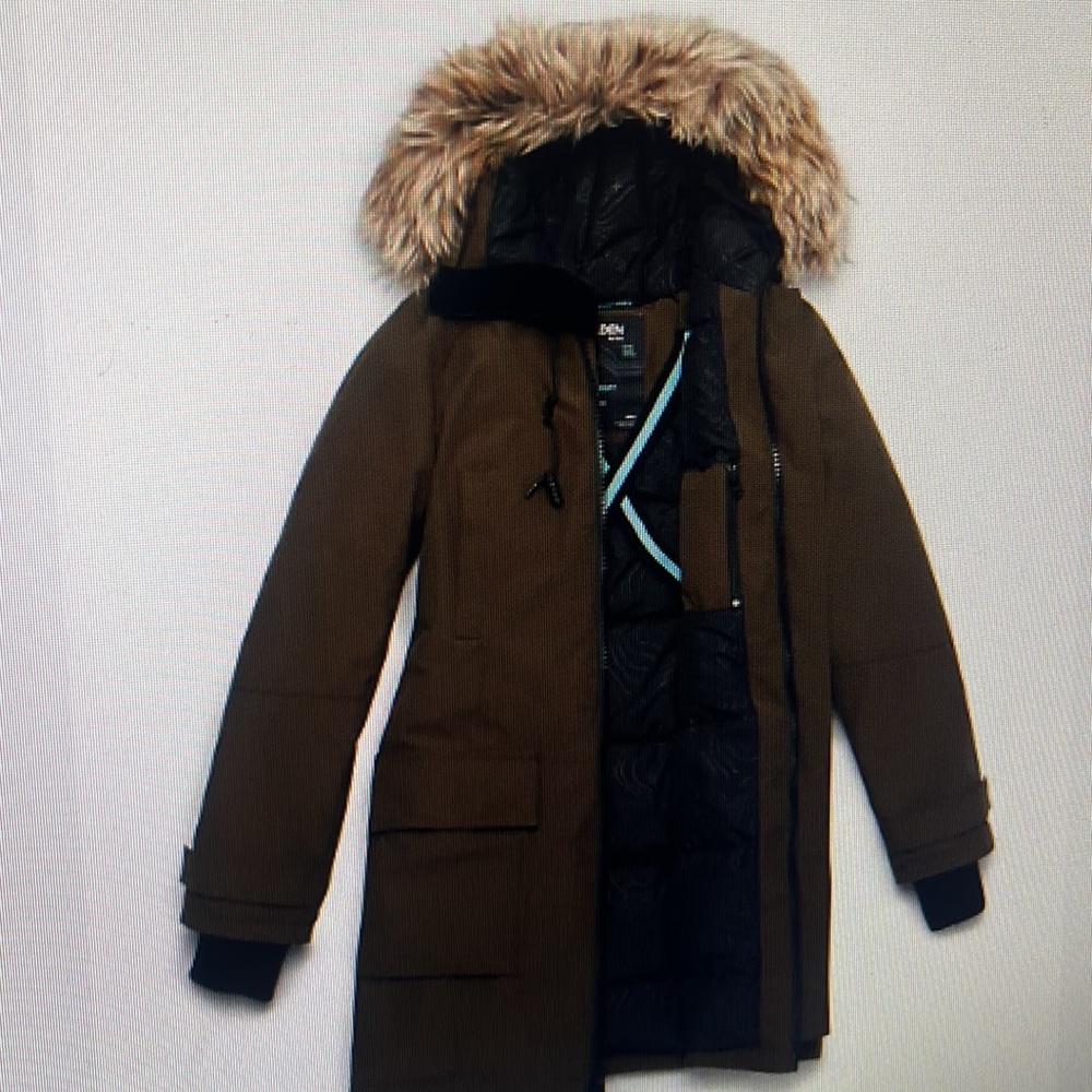 Aritzia/tan Bancroft parka medium olive green - Picture 4 of 15